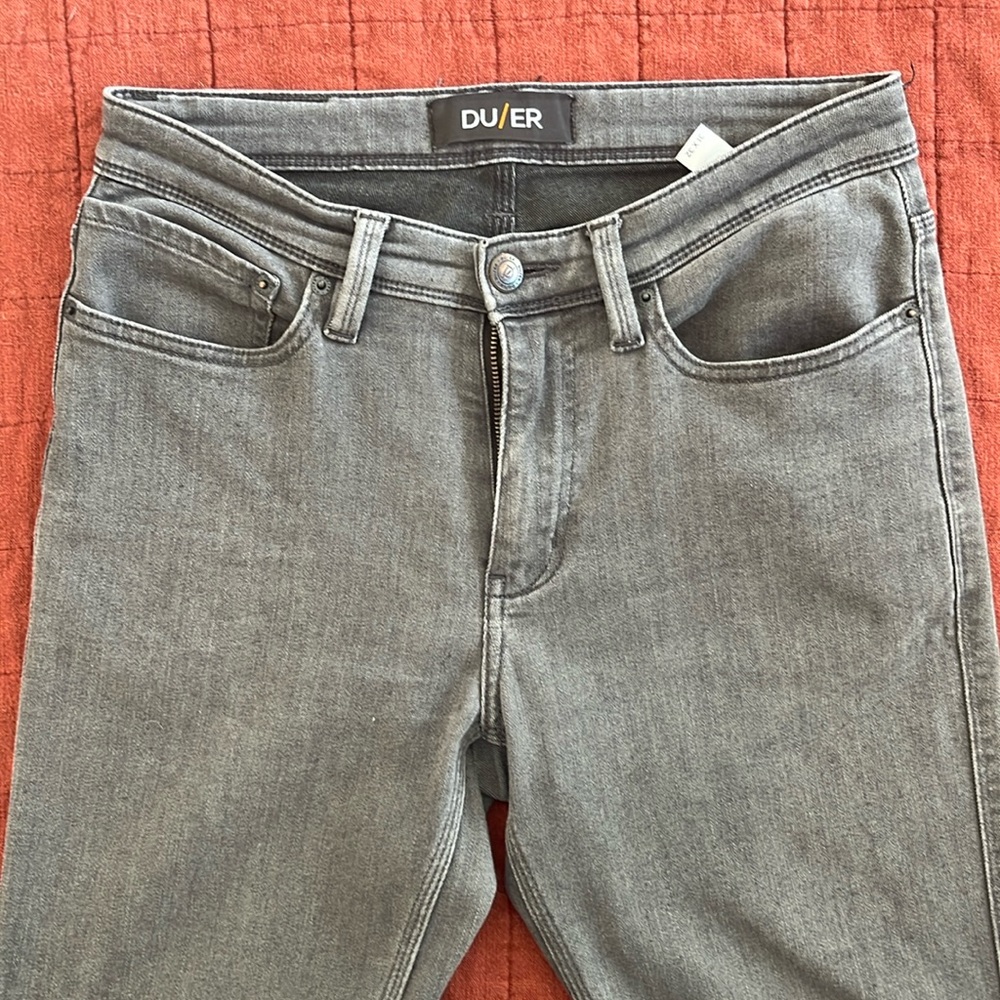 Duer Slim Fit Taper Jeans 31x32 Grey